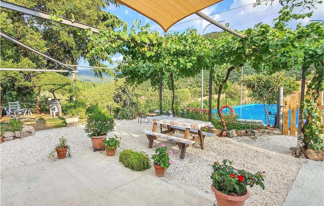 Cozy Home In Orgosolo Tatil Evi